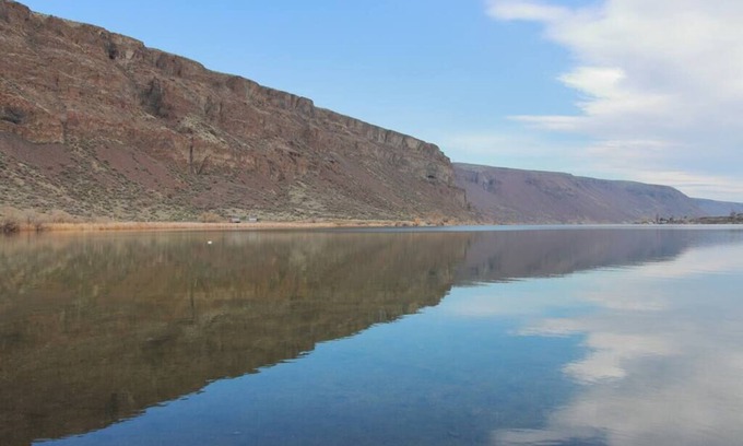 Coulee City Resort | Delightful 3 bedroom Cabin at the Blue Lake (Cabin 1)