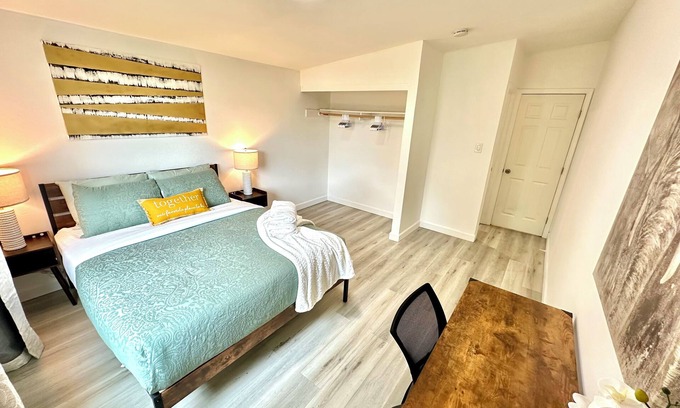 Sunnyvale House | Delightful 3-bedroom house with WiFi in Sunnyvale