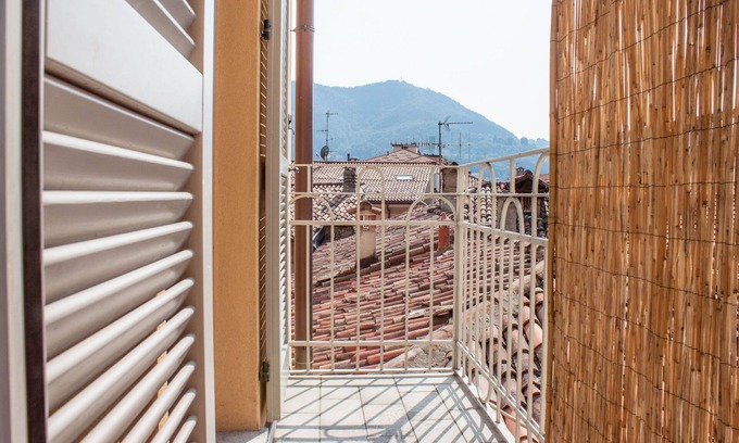 Como City Centre Apartment | Delightful a few steps from port