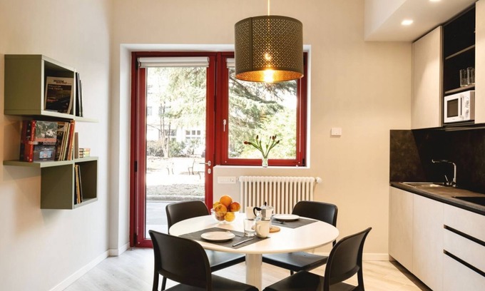 Saragozza-Porto Apartment | Delightful apartment in a strategic position: close to the Ospedale Maggiore, 15 minutes by car from the center and close to public transportation. In the immediateneighborhood you can find restaurants, bars, supermarket and pharmacy.The apartment is equ