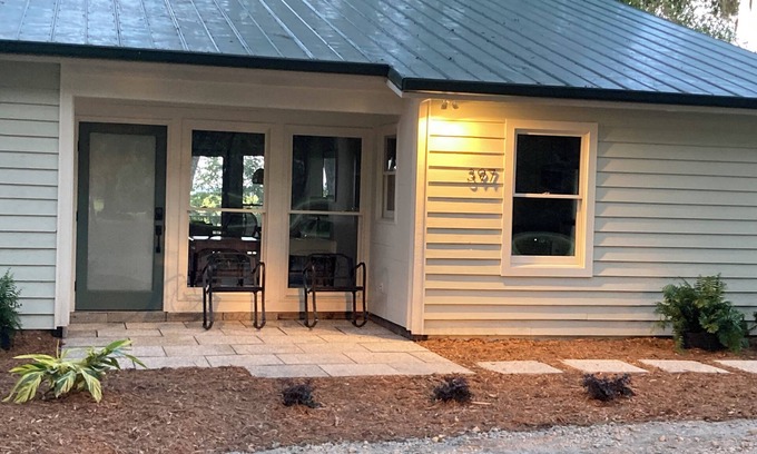 Knowles Island Plantation House | Delightful Cottage on the River