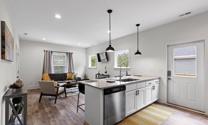 Lookout Valley Neighborhood Association House | Delightful Cottage