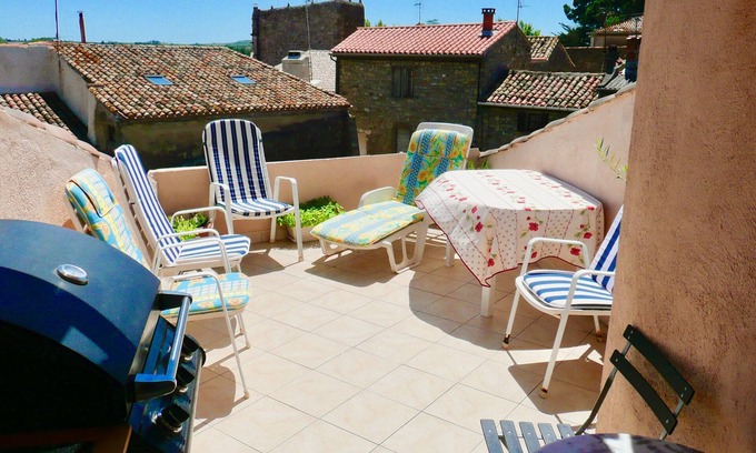 Mailhac House | Delightful spacious home with private terrace