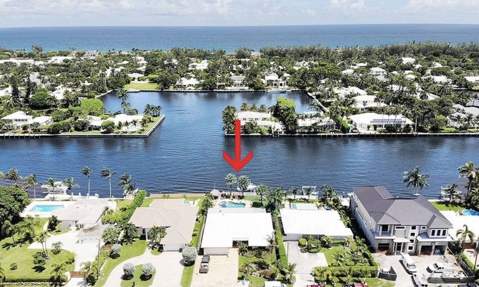 Delray Beach House | Delray INTRACOASTAL WATERFRONT 3BR, 2.5 baths with SPA AND POOL