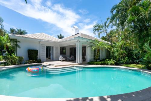 Delray Beach Apartment | Delray Pool Home - 5 Minutes to Beach!