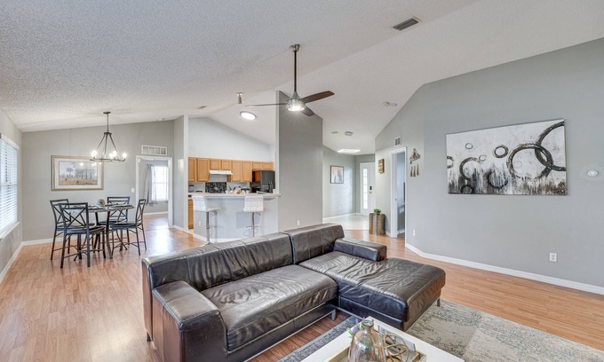 Deltona Lakes House | Deltona Retreat w/Yard + Grill: Pets Welcome!