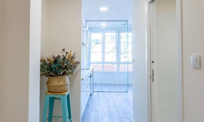 Betanzos Old Town Apartment | DELUXE APARTMENT WITH BALCONY