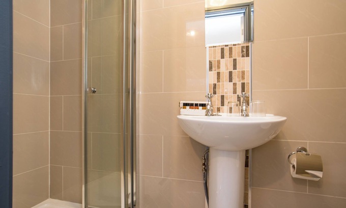 Bray on Thames House | Deluxe double room with view