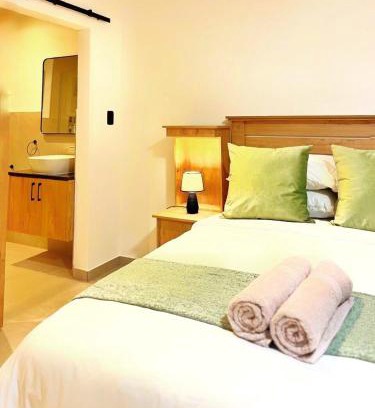 Beacon Bay Apartment | Deluxe Dwelling 1