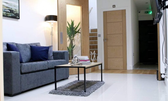Sydenham Apartment | Deluxe En-suite Double Room in Sydenham