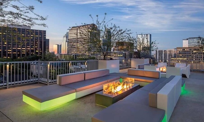 Civic District Condo | Deluxe Modern Studio in the Heart of Austin