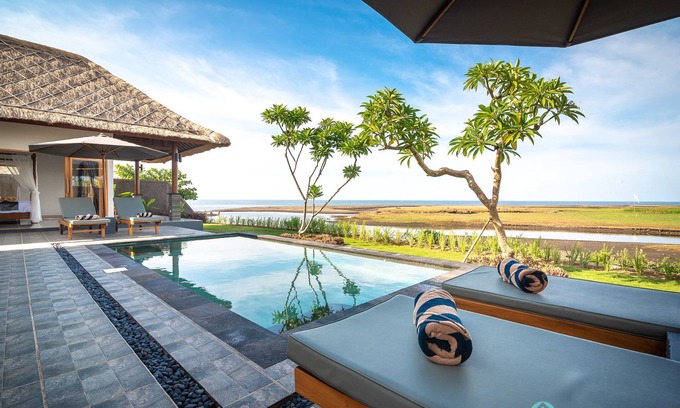 Kalisada Villa | DeLuxe Pool villa 1, one bedroom luxury villa with panoramic rice field view!