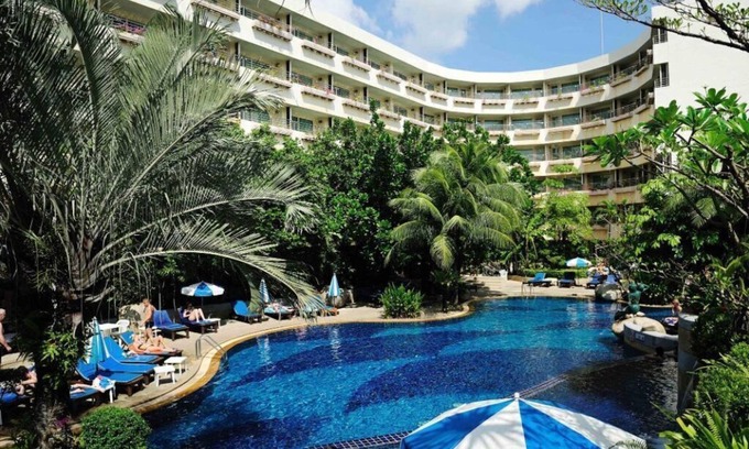 Patong Hotel | Deluxe Room, #11 @ l