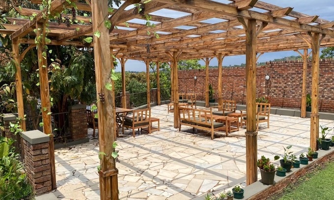 Harare Apartment | Deluxe room on a resort - 2182