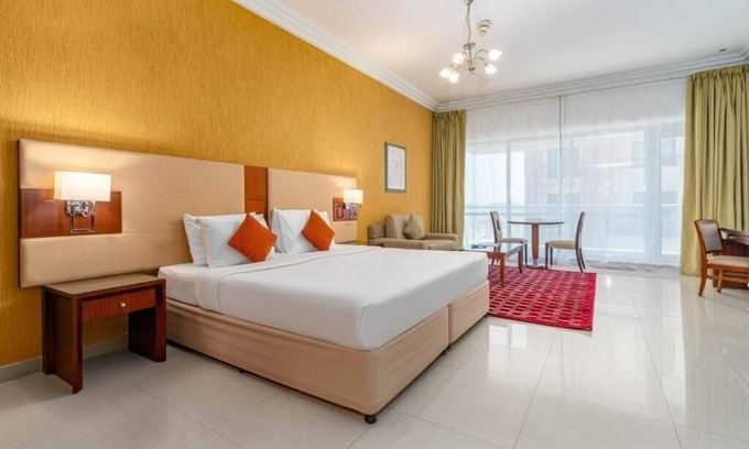 Deira Hotel | Deluxe Studio Near Reef Mall By Luxury Bookings