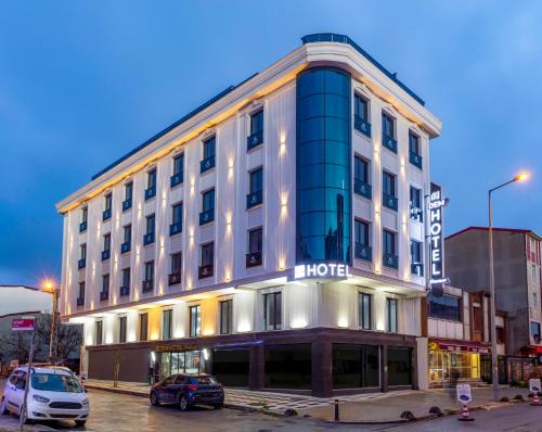 Arnavutkoy Hotel | Dem Premium Hotel - Round Trip Airport Service - Istanbul International Airport