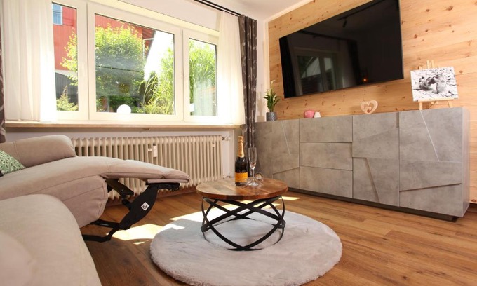 Sonthofen Apartment | #demmi´s Zirbenstube