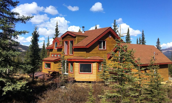 McKinley Park House | ☆ Denali Sunset House - Wild scenery with creature comforts!