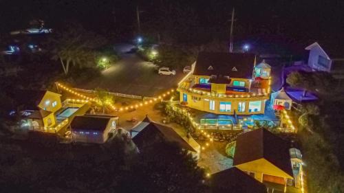 Kabae-ri Villa | Dengdeng Pool Villa Pension