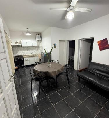 Robles Department Apartment | Departamento centro