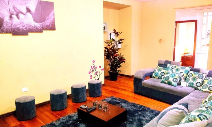 San Blas Apartment | Departamento en el Centro Histórico de Cuenca a tres cuadras de la Catedral, Parque Calderón Excelente ubicación