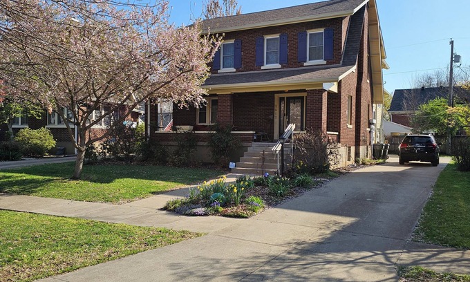 Highlands Douglass House | Derby Dream 4-bedroom house with WiFi and AC in brilliant Louisville