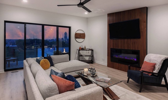 Des Moines Condo | Des Moines' Finest