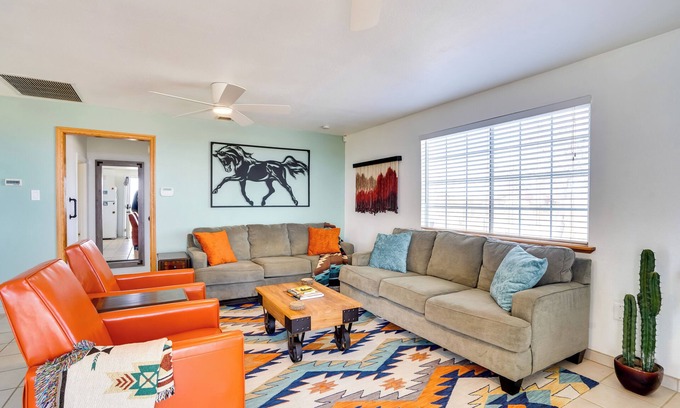 Landers House | Desert Escape - Hot Tub, Fire Pit & Grill