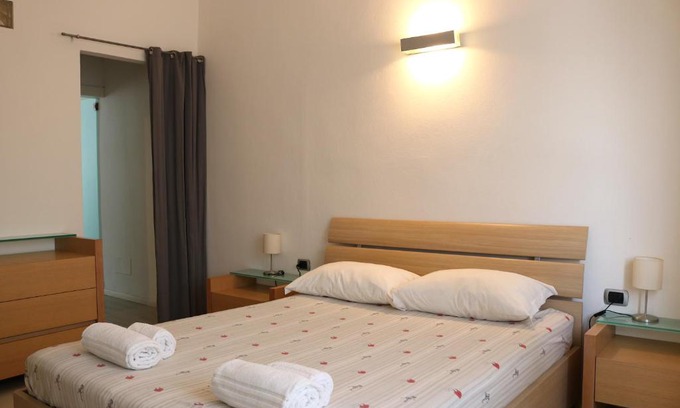 Corsico Apartment | Design Canal Apartment