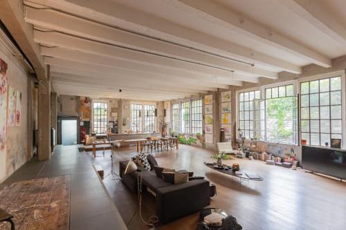 Como Apartment | Design Loft with Private Parking by Rent All Como