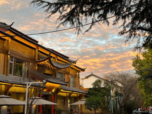 Gucheng Hotel | Designer Bed and Breakfast Under the Green Trees