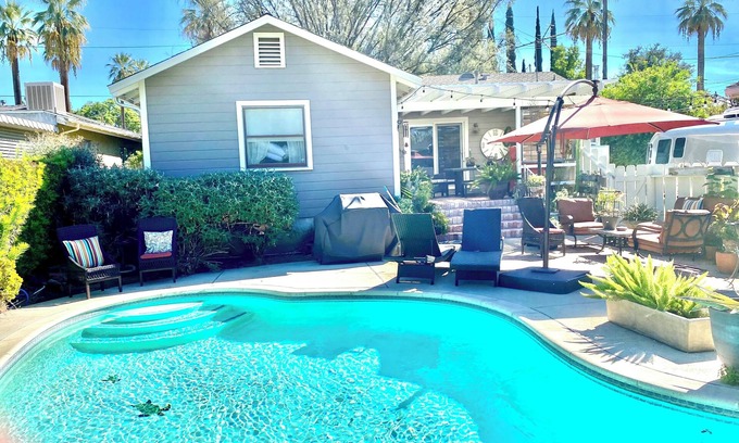 South Redlands House | Desirable South Redlands Spacious Home with Pool!