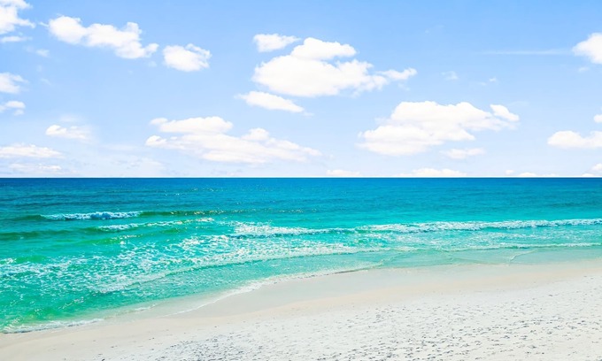 Gulf Pines House | Destin Beach House - Southern Comfort