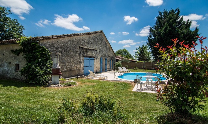 Saint-Aubin-de-Cadelech House | Detached Rural barn retreat set in open farm land -with private pool