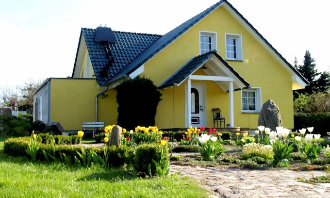 Brandenberg House | Detached house, fireplace, huge garden, small stream, idyllic, tranquillity, pure nature