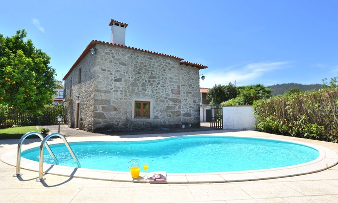 Refoios do Lima House | Detached house with private pool - Casa dos Cavaleiros