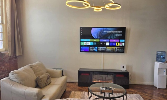 Detroit Apartment | Detwah Downtown Studio Loft