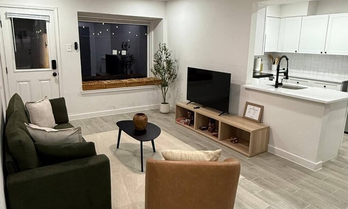 Grand Prairie House | DFW Central Home