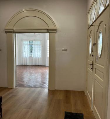 Bintulu Villa | Di Renjis Pilis