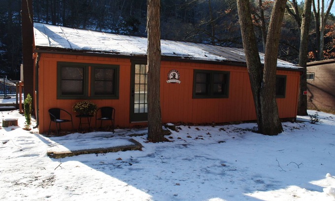 Swengel Cottage | Digger's Den fishing cottage