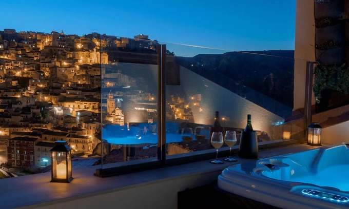 Ragusa Bed & Breakfast | Dimora Bonafede Ibla Design Rooms - Suite