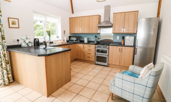 Dinas Cottage | Dinas Farmhouse Annex