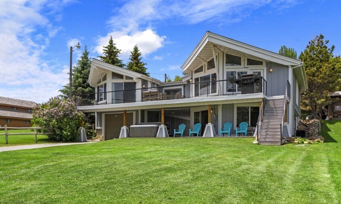 Garden City House | Direct Beach Access! Private Hot Tub! Central Garden City! Bear Lake Views From Almost Every Room!