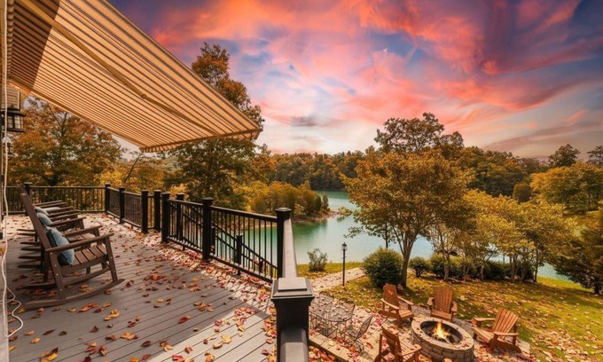 Dandridge Cabin | Direct Lake Front Retreat | Private Dock | 8 Acres