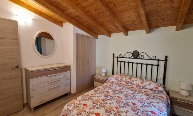 Navarredonda de Gredos Cottage | Disconnect in a rural mountain environment