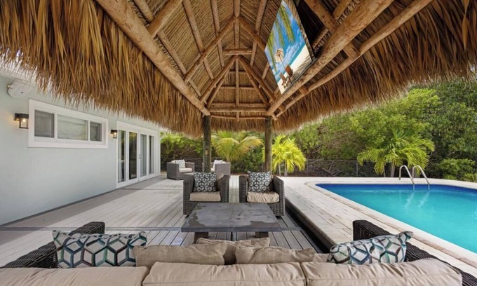 Marathon House | Discount Available! Private Pool, 100' Dock, Paddleboards, Kayaks, Bikes & More!
