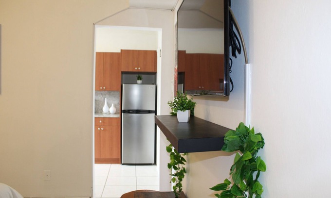 Coral Way Apartment | *Discount* Cozy 1-Bedroom rental in Miami