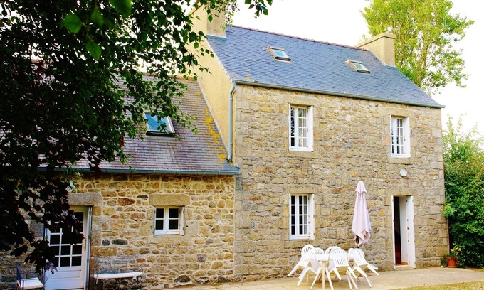 Plounevez-Lochrist House | DISCOUNT - Modern house with charm between sea and countryside