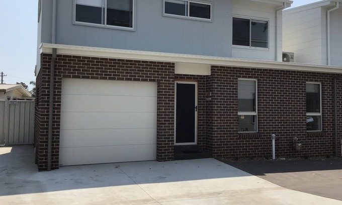 Warilla House | Discover Beach Retreat