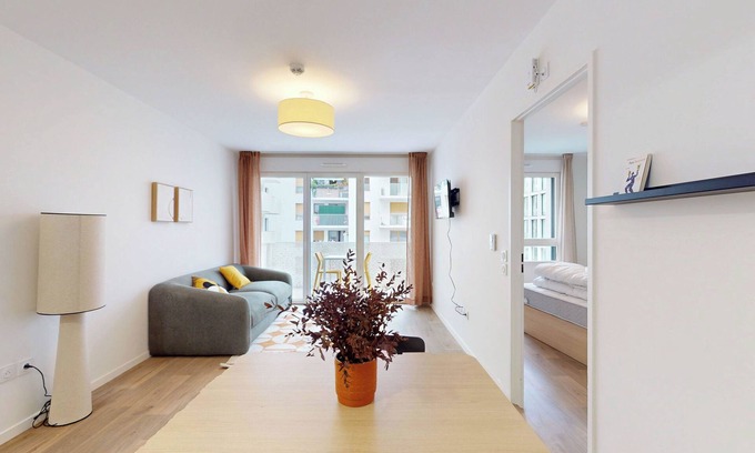 Asnieres-sur-Seine Apartment | Discover our Oya coliving near Paris. Furnished private units with shared spaces